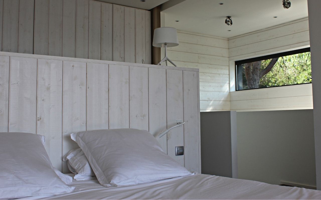 room of the private villa in Sete, construction of a small luxury house, studio jean-philippe nuel, interior design, decoration, minimalist design