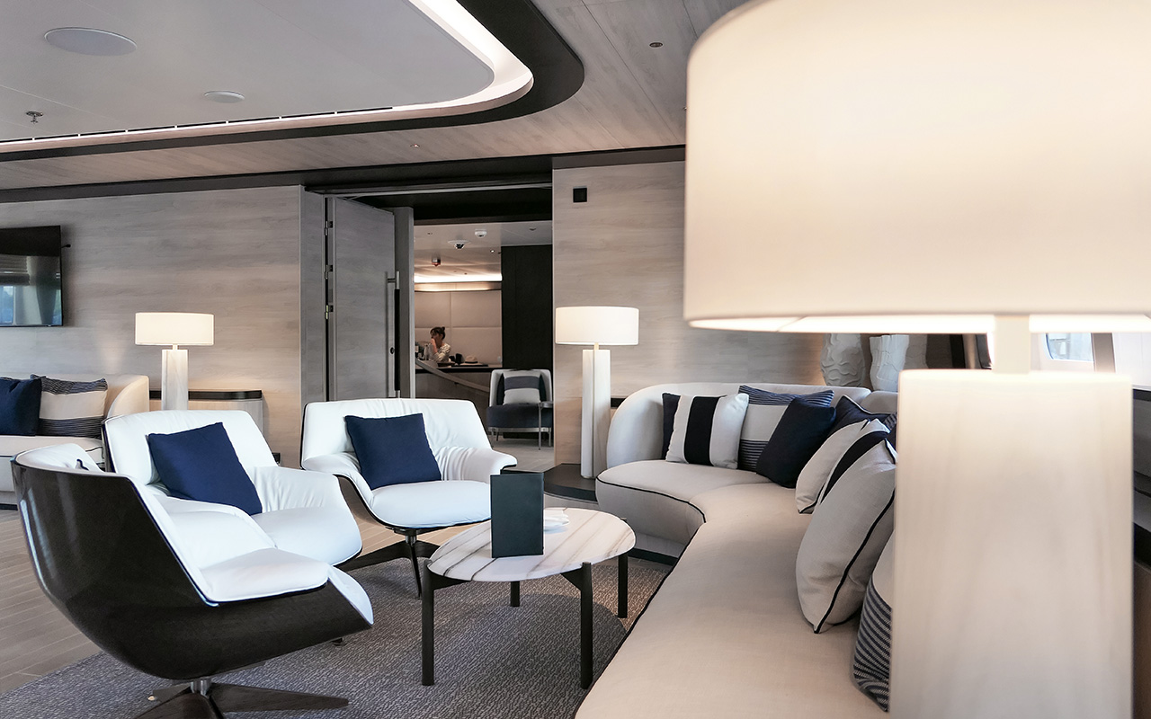 Salon of the sailboat Le Ponant designed by the interior design studio jean-philippe nuel