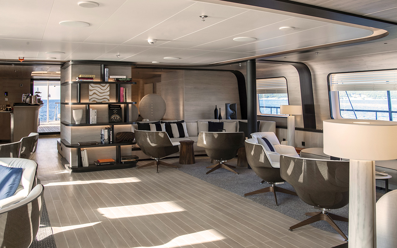 salon 2 of the sailboat Le Ponant designed by the interior design studio jean-philippe nuel